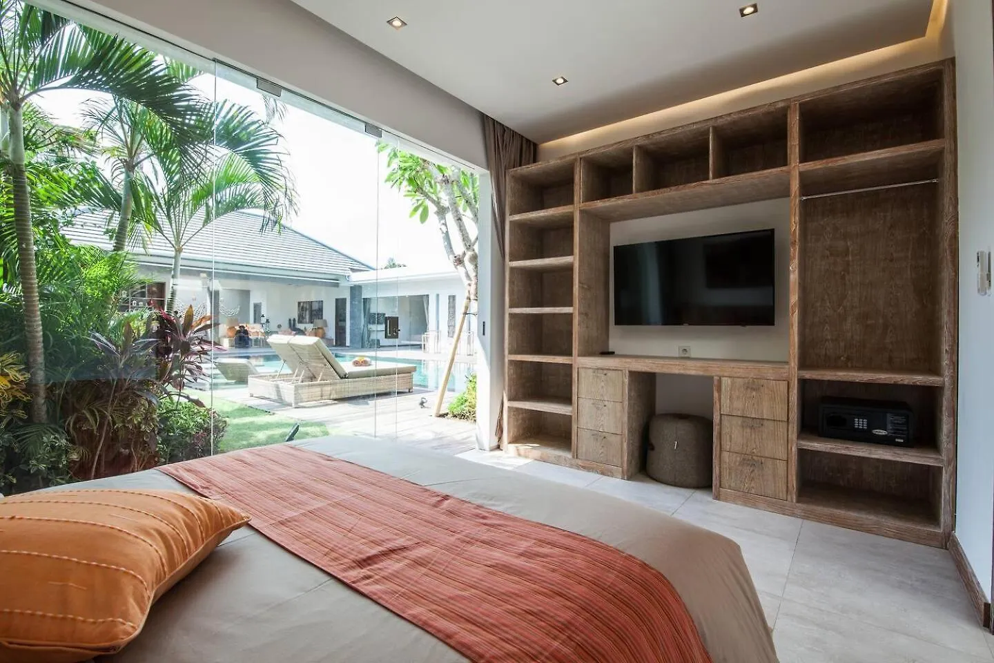 Chill Out In A Luxurious 4 Bedroom Villa Seminyak 0*,  Indonesien