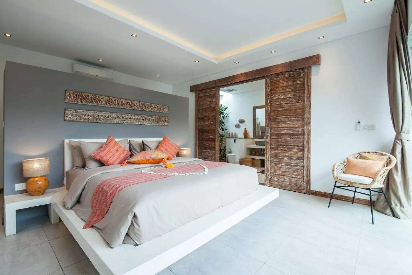 Chill Out In A Luxurious 4 Bedroom Villa Seminyak 0*,