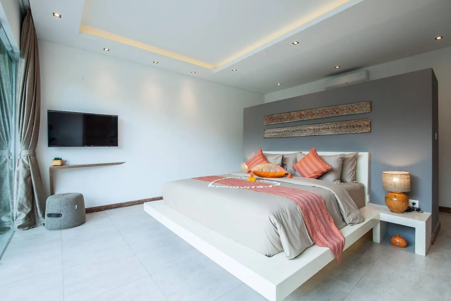 Chill Out In A Luxurious 4 Bedroom Villa Seminyak